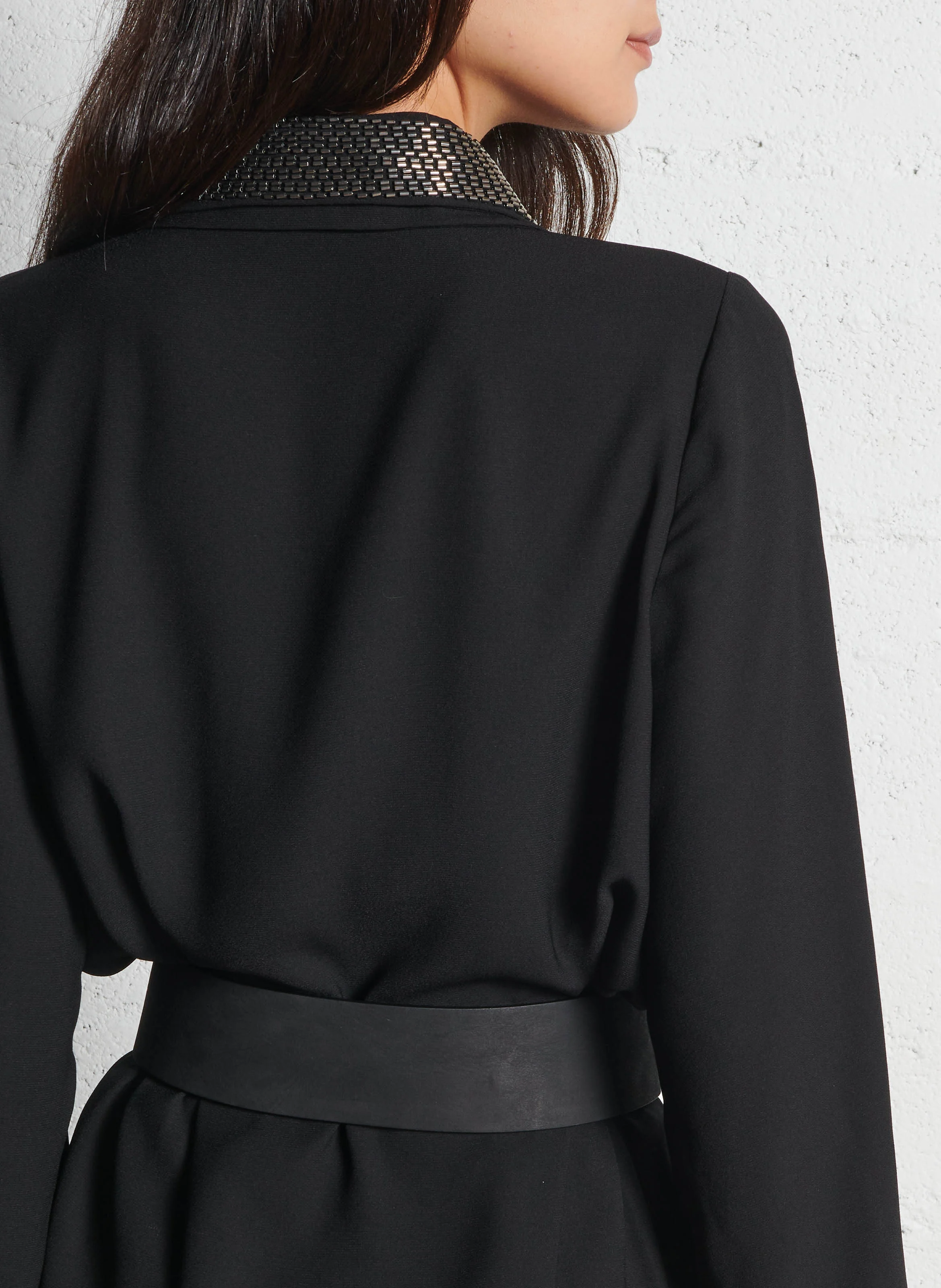 Robe chemise à col bijou | Noir