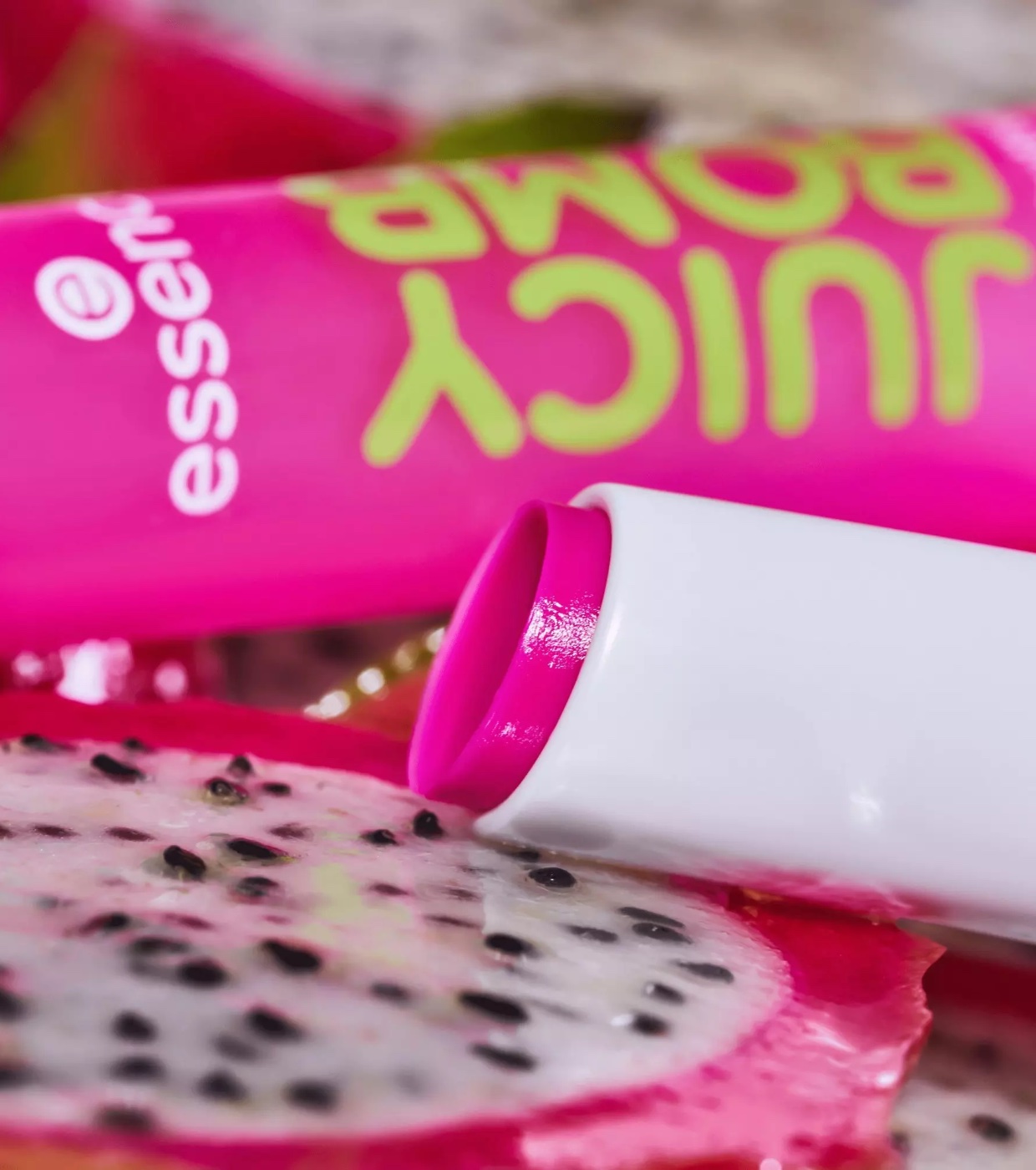 essence - Bálsamo Labial Juicy Bomb - 03: Time To Pitaya