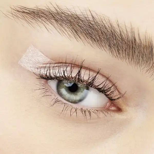 luminous EYE TINT liquid shadow 02