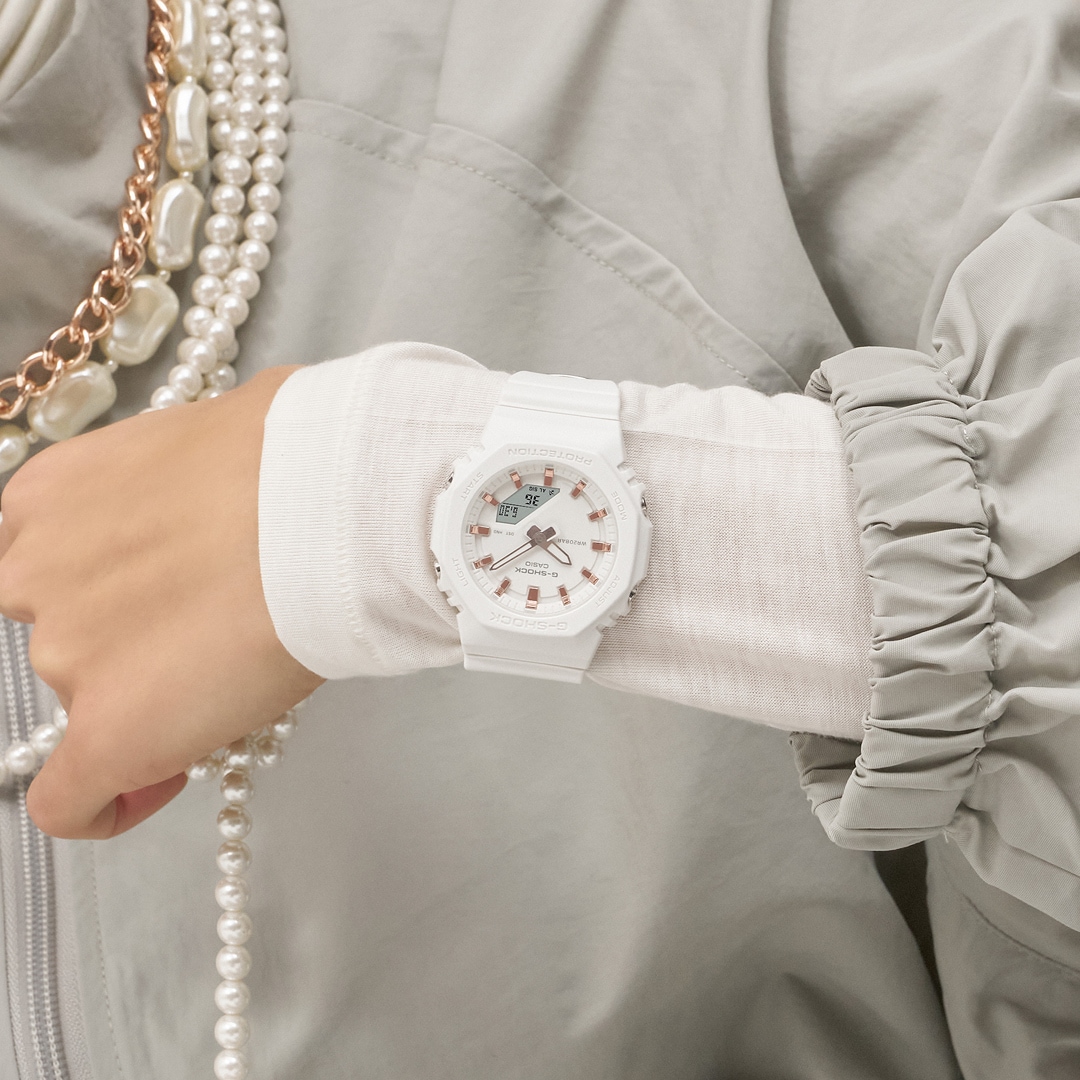 Casio G-Shock Small Classic Weiss