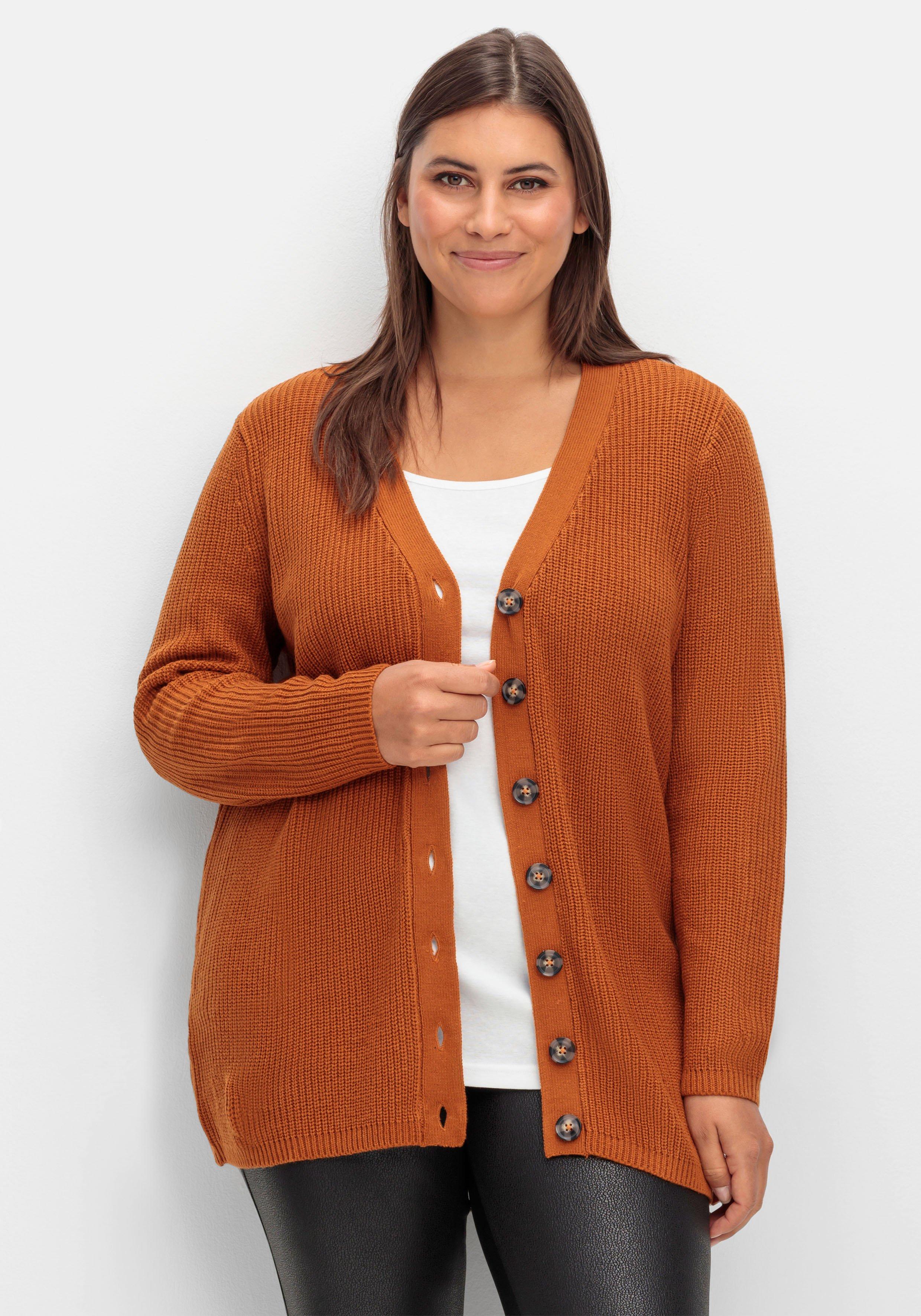 Strickjacke mit melierten Schmuckknöpfen
