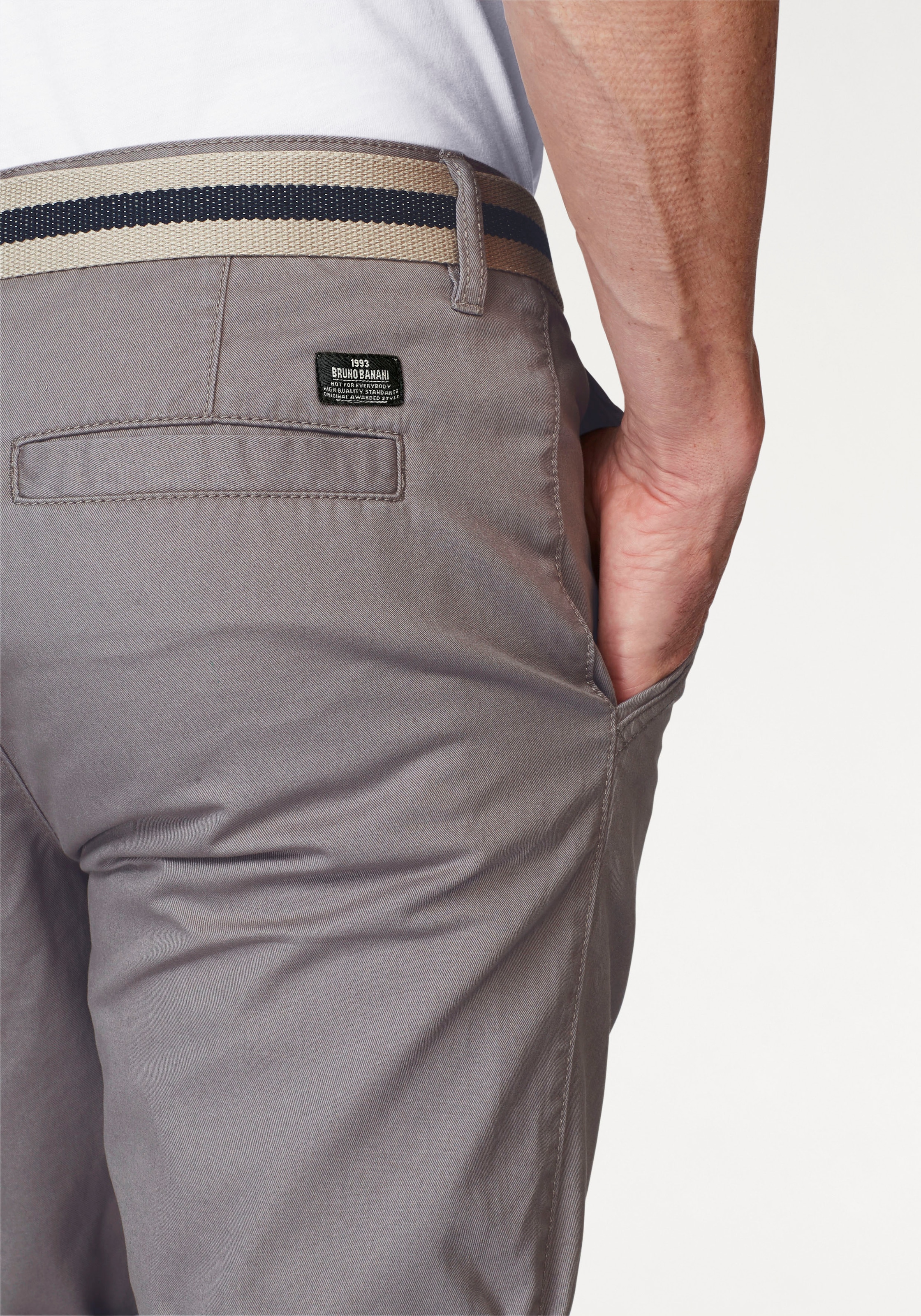 Bruno Banani Chinoshorts  inklusive Gürtel