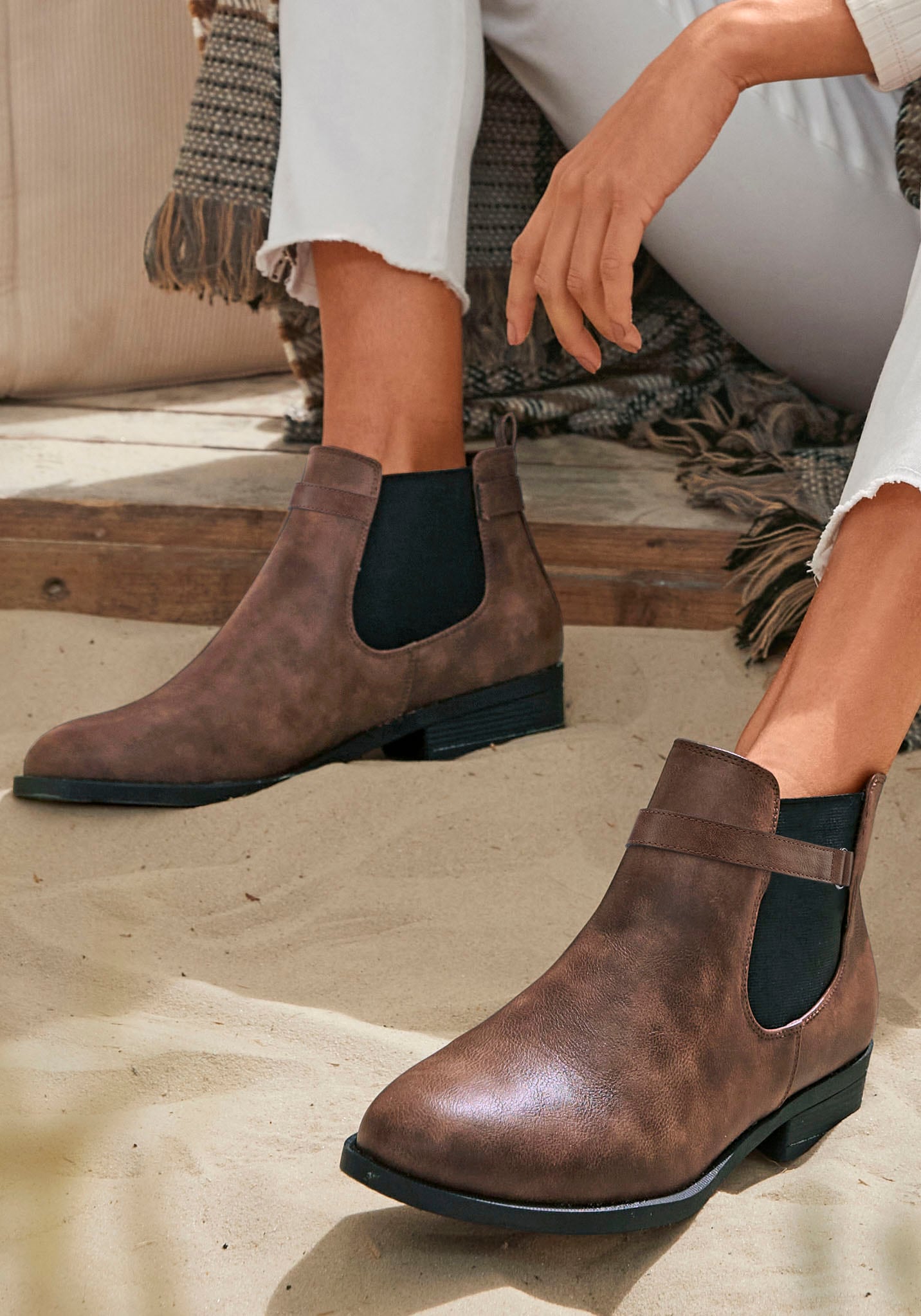 Vivance Chelseaboots  mit Stretch-Einsatz, Stiefelette, Ankle Boots VEGAN