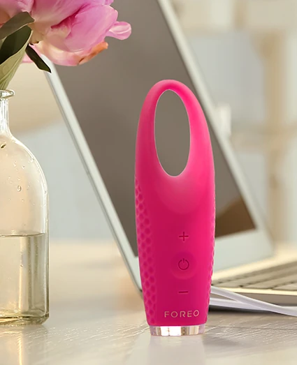 FOREO IRIS™ 2 – Rejuvenating Eye Massager