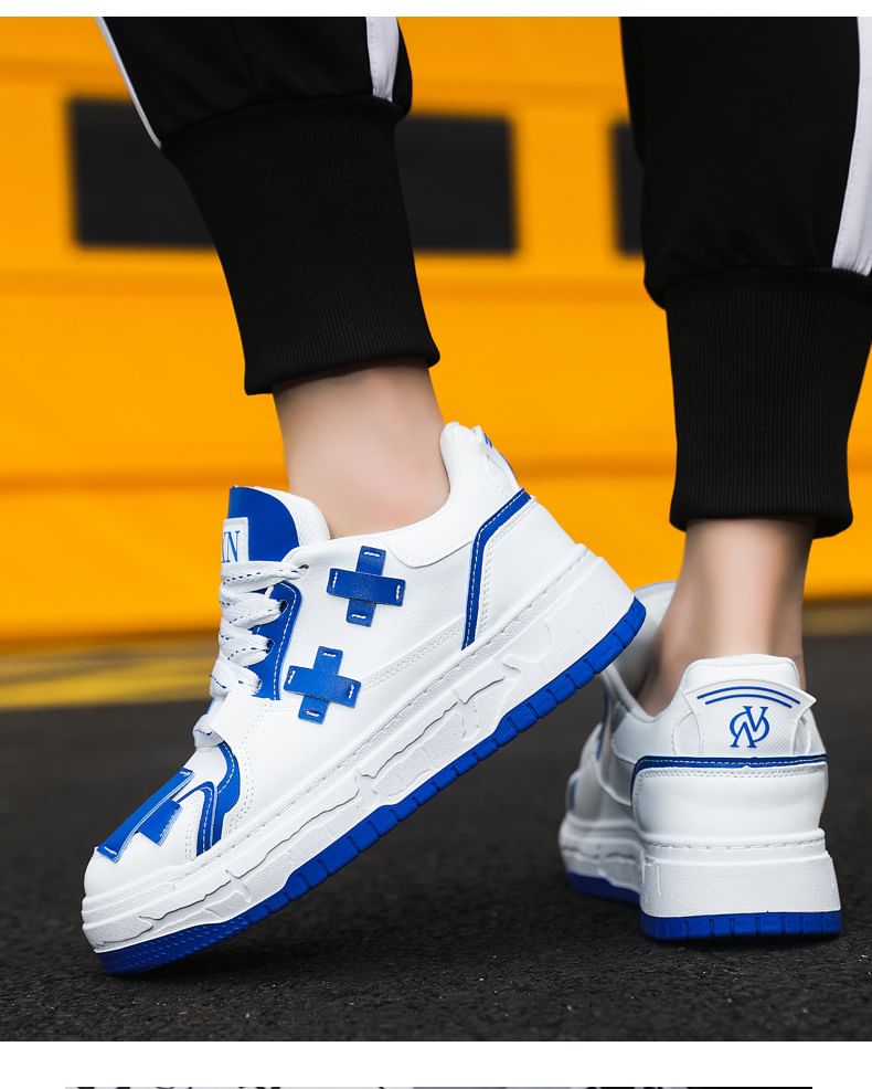 Tanzanite - Platform Cross Applique Veterschoenen van Imitatieleer