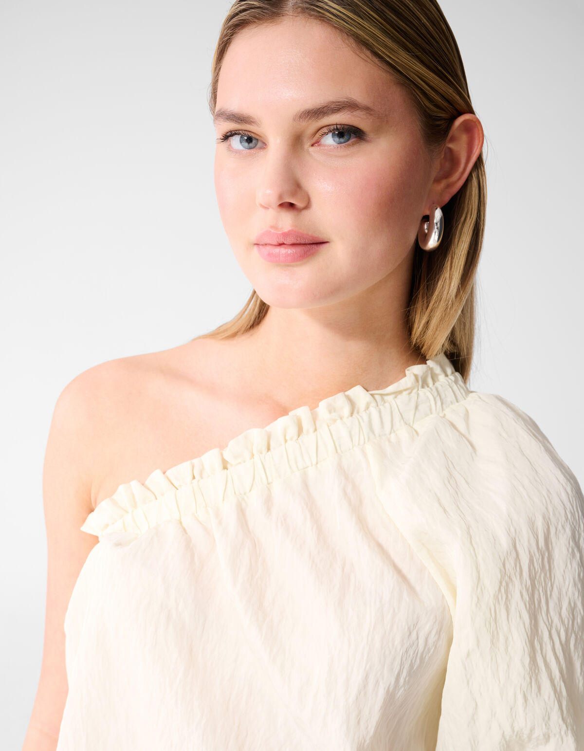 Asymmetrische Twist Puff Top Gebroken Wit