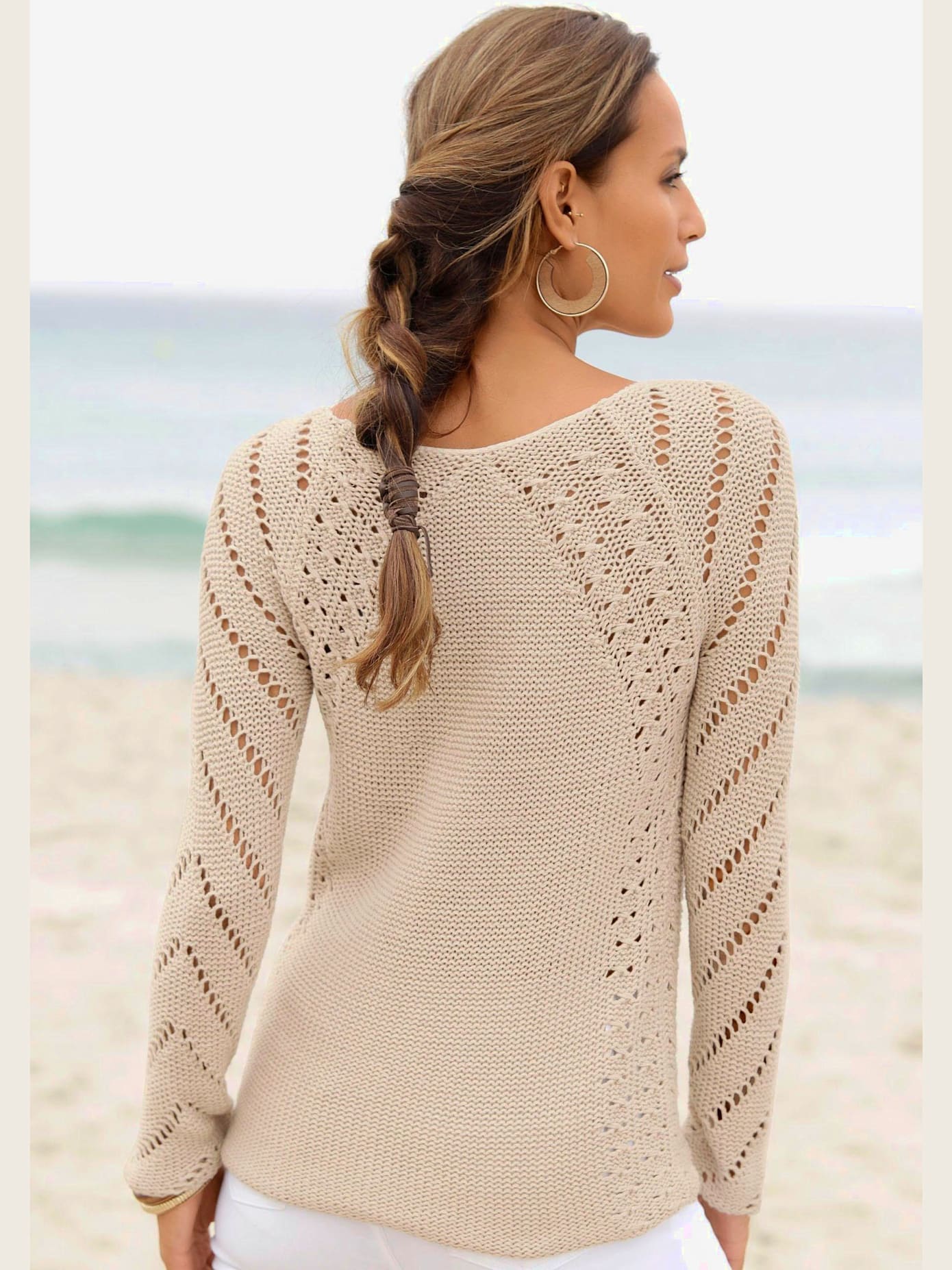 Pull ajouré superbe motif ajouré