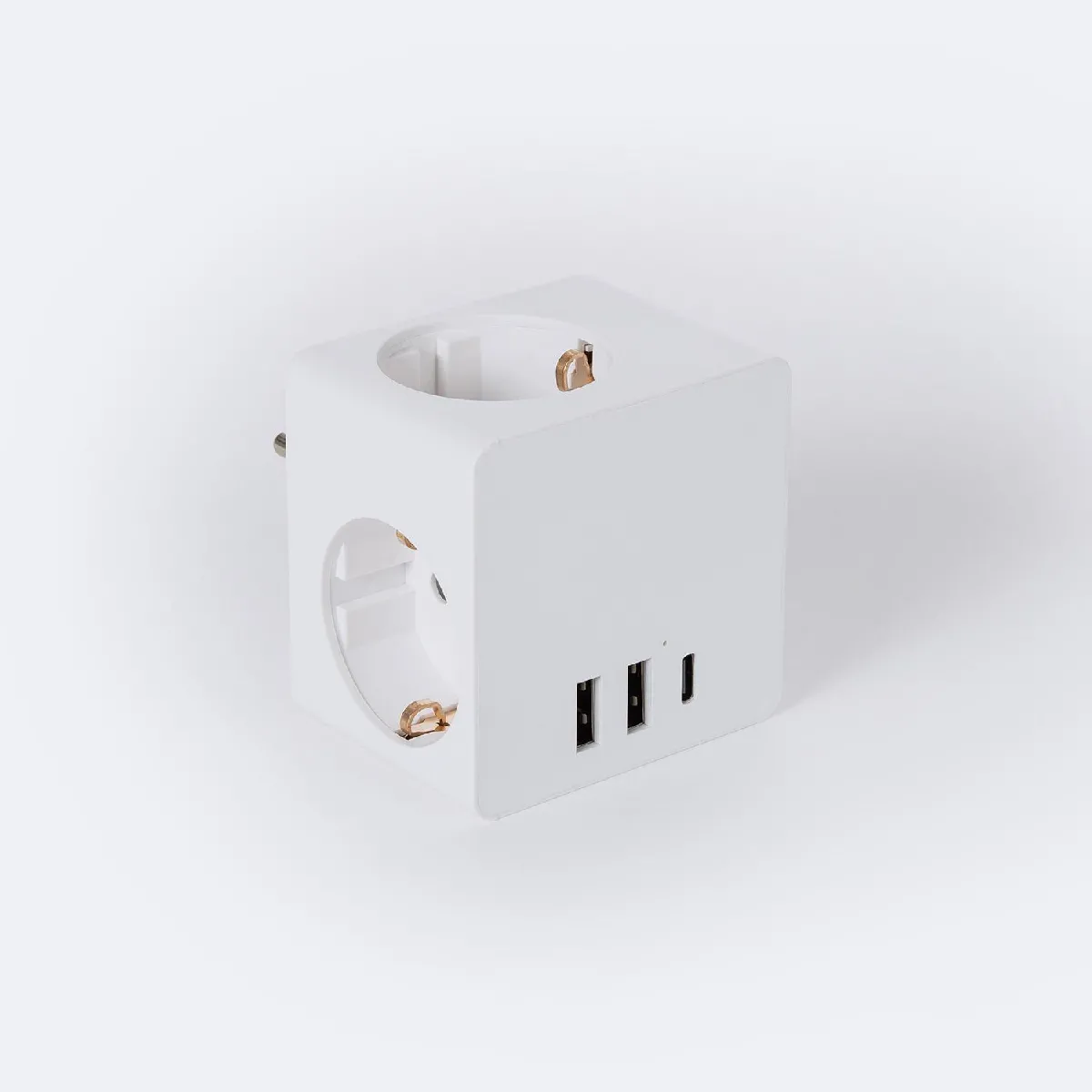 Ledkia adaptateur triple type F Schuko + USB - Blanc