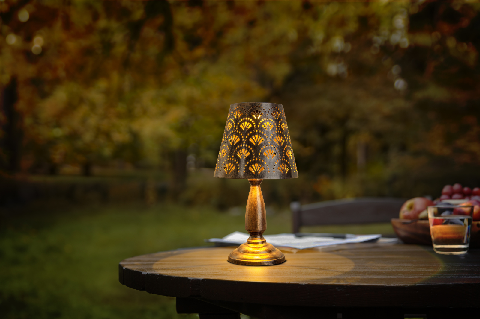 LED-Solartischleuchte ELSA - altmessing - 30,8 cm hoch