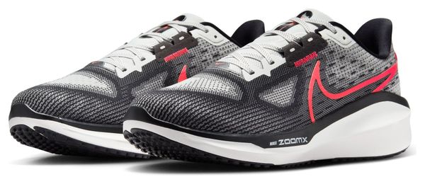 Chaussures Running Nike Vomero 17 Noir/Rouge Homme