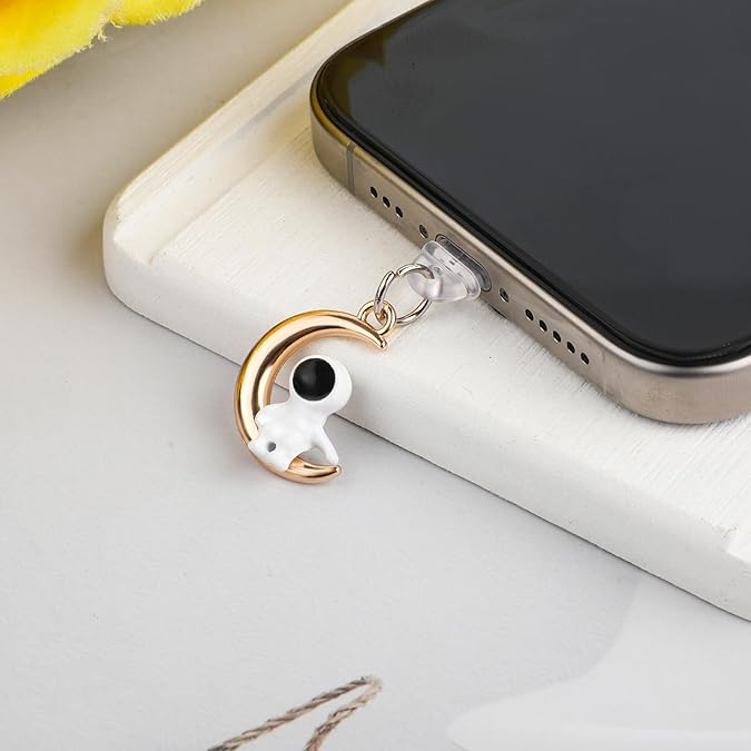 (2er Set) USB C Anhänger Anti Staub Alu Schutzstecker Anschlusskappen für Smartphones - Mond und Stern