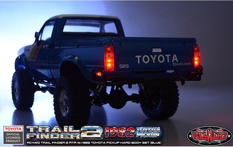 Scale Crawler Trail Finder 2 1982 Toyota, RTR, 1:10, Blau<br>1982 Toyota Pickup mit fester Karosserie