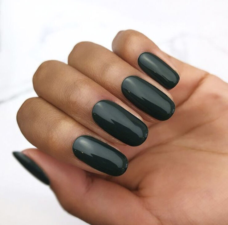CND Aura, CND VINYLUX