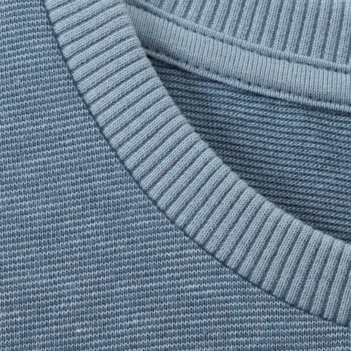 Yigga Jungen T-Shirt mit feinen Streifen taubenblau