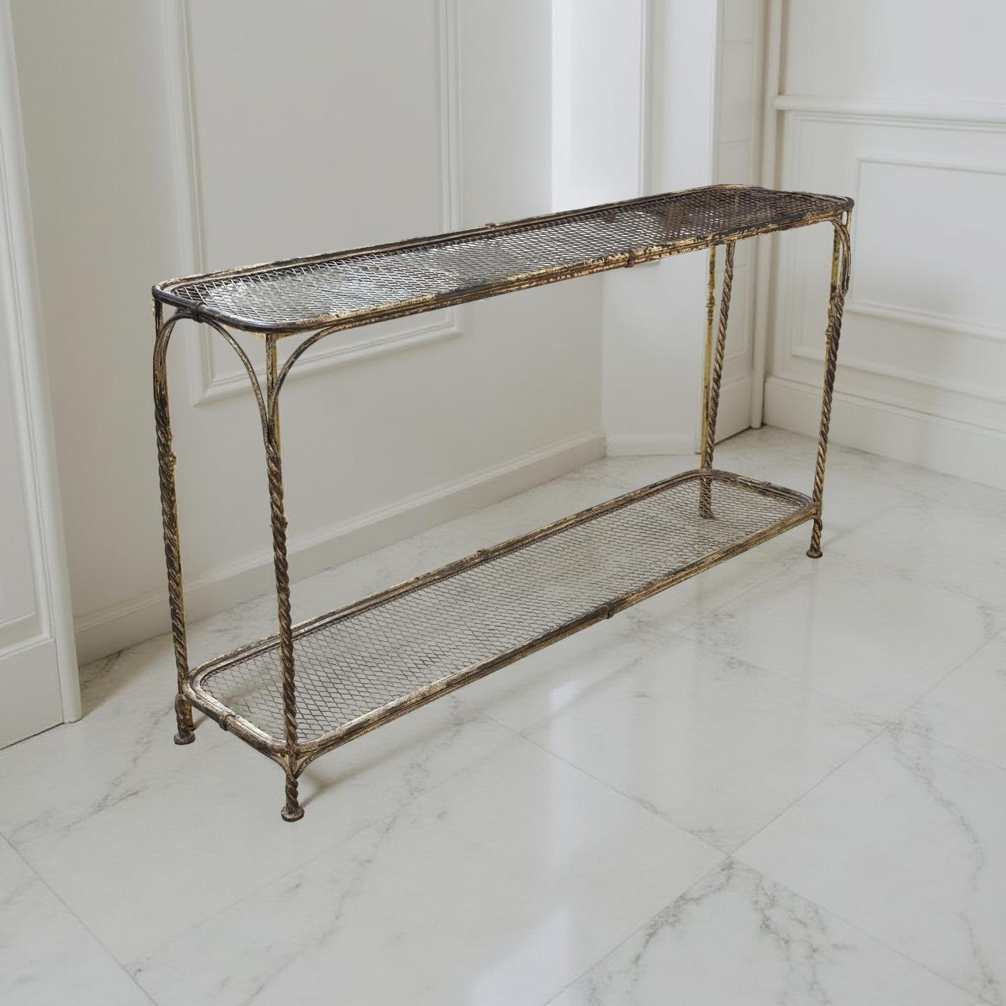 Dressoir ijzerdraad uniek