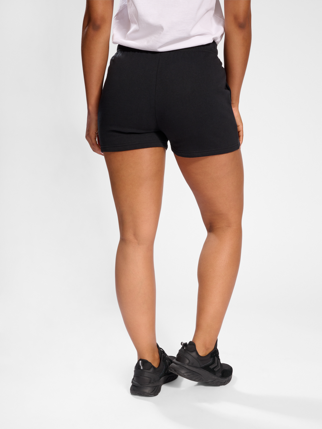 hmlLEGACY WOMAN SHORTS