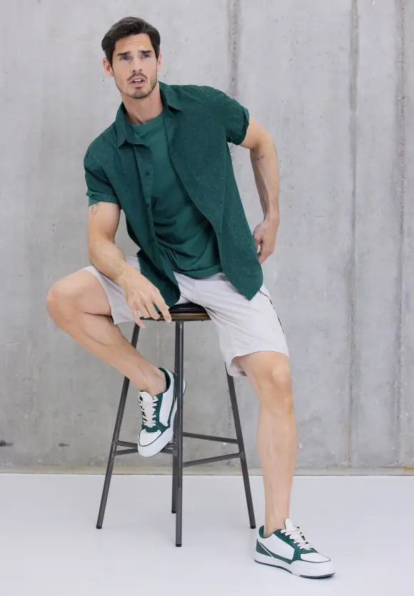 Kurzarmhemd mit Print - bottle green
