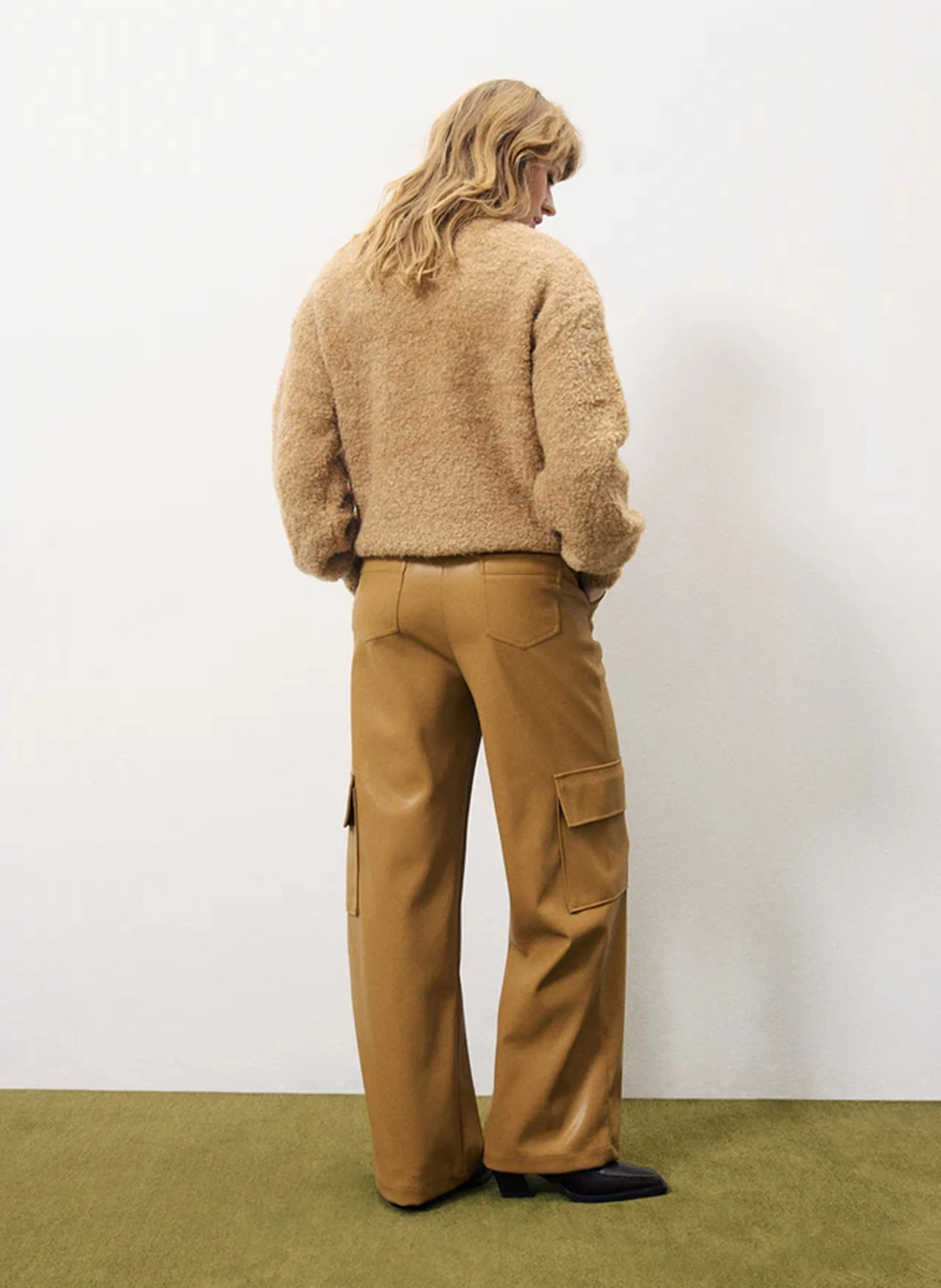 NADINE - Pull col montant en maille bouclette | Marron