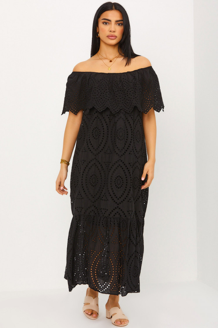 Robe noire col bardot en crochets