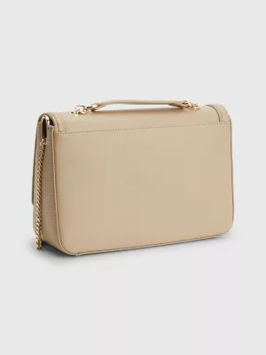 Bolsa transversal com aba e monograma texturizado