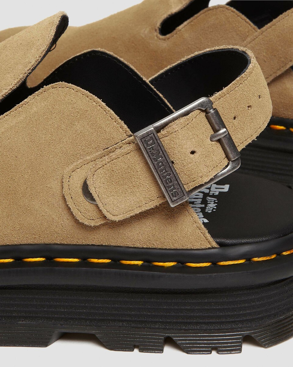 DR. MARTENS<br>Mules de camurça fechadas ZebZag