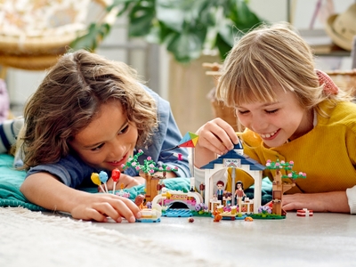 LEGO Heartlake City park (41447)