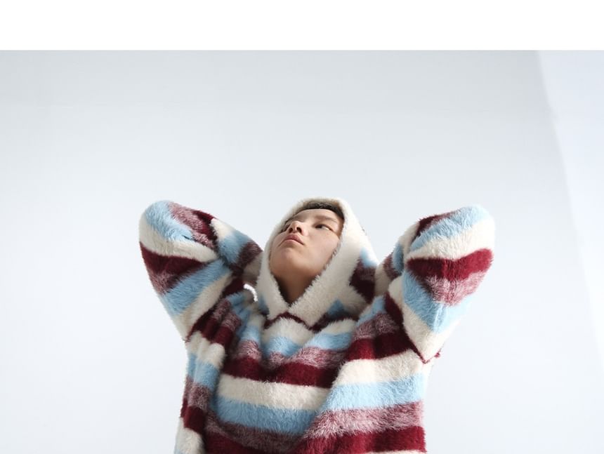 Zoslane - Kleurblok Fluffy gebreide hoodie
