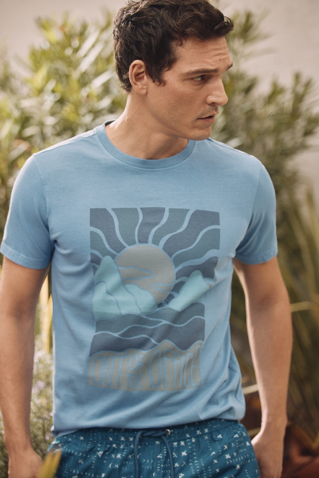 Camiseta com estampa de pôr do sol - Azul