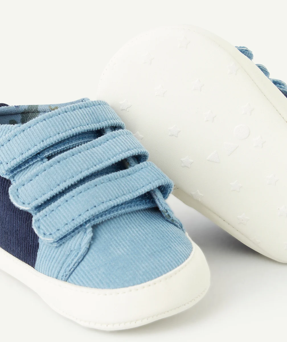 CHAUSSONS STYLE BASKETS À SCRATCHS BÉBÉ GARÇON EN VELOURS BLEU