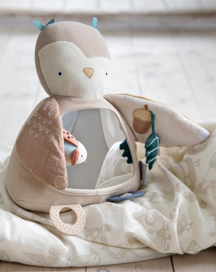 Aktivitätsspielzeug BLINKY DIE EULE (33 cm) in maple beige