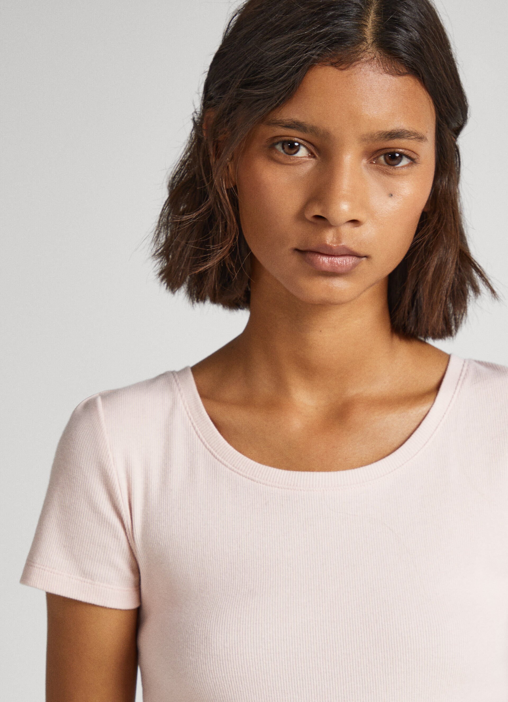 CAMISETA COM COSTAS CRUZADAS - rosa acinzentado