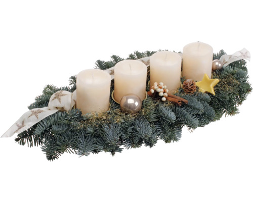 Adventsbloemstuk, tafelstuk, L 50 cm, B 22 cm, H ca. 11 cm, inclusief 4 rustieke kaarsen, Ø 6 cm, H 8 cm, crème