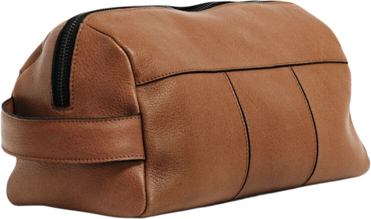 Still Nordic Richard Toiletry Bag Brandy