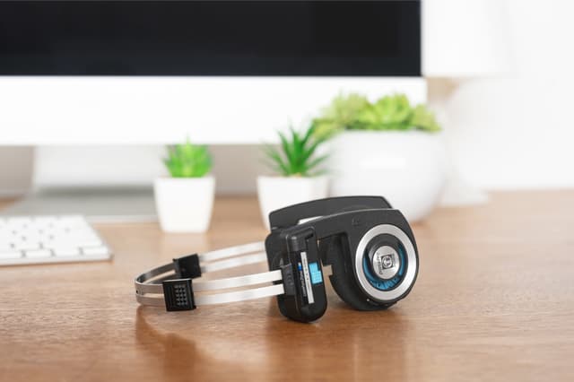 KOSS Porta Pro 2.0 trådløse on-ear-hovedtelefoner (sort)
