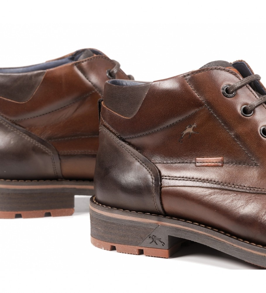 Botas de cano curto Fluchos em couro atoalhado F1341 marrom