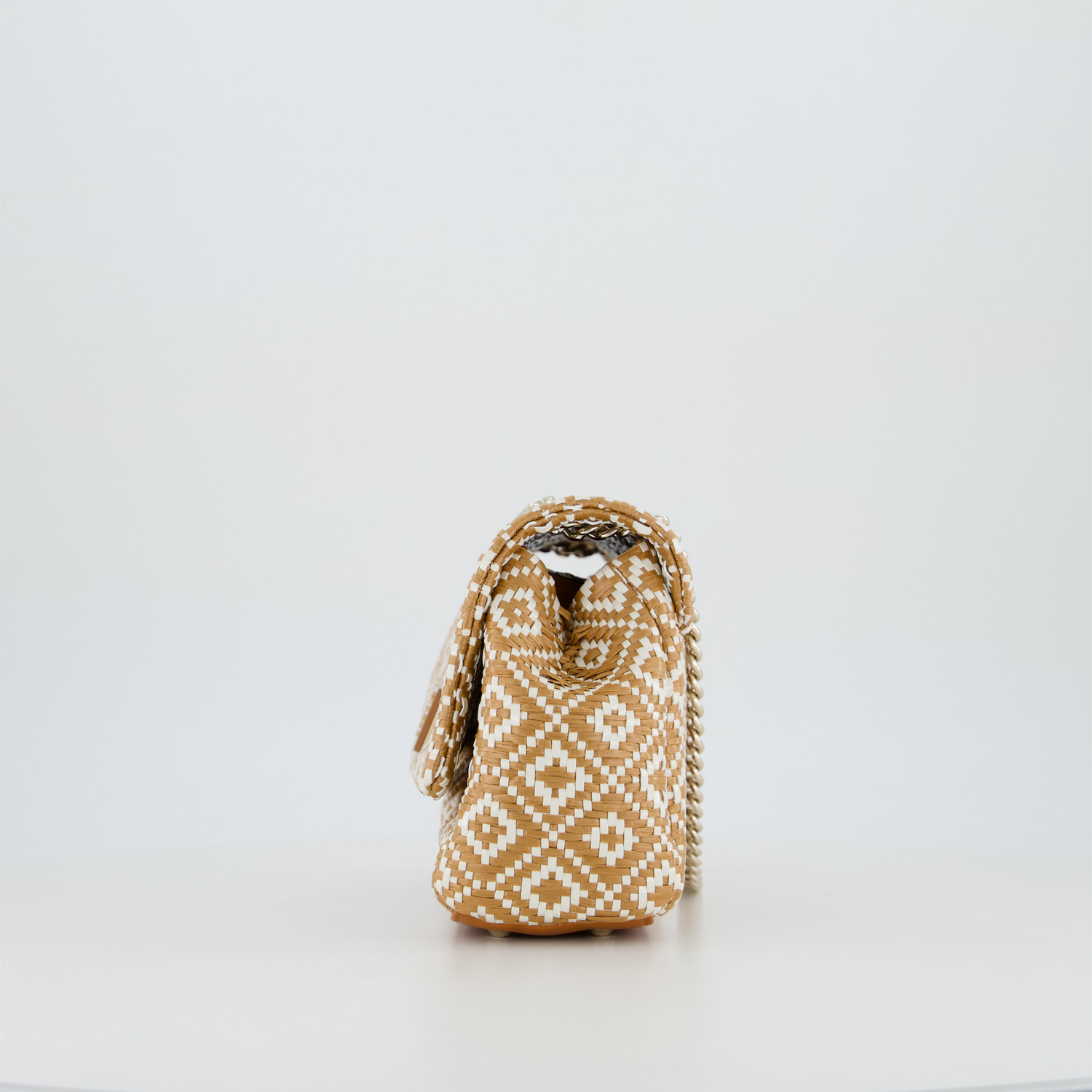GUESS RIANEE CONVERTIBLE XBODY FLAP