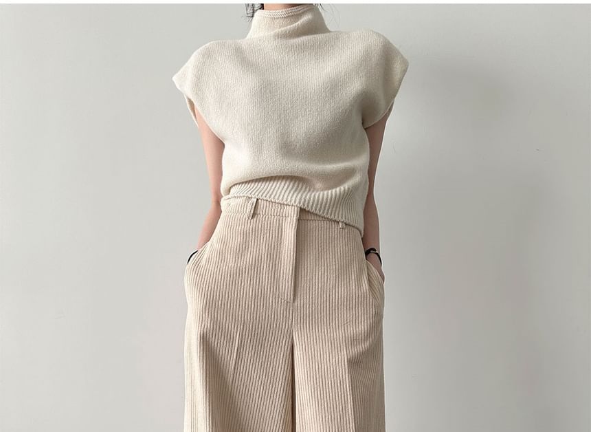 Coris - Hoge taille effen corduroy broek met wijde pijpen