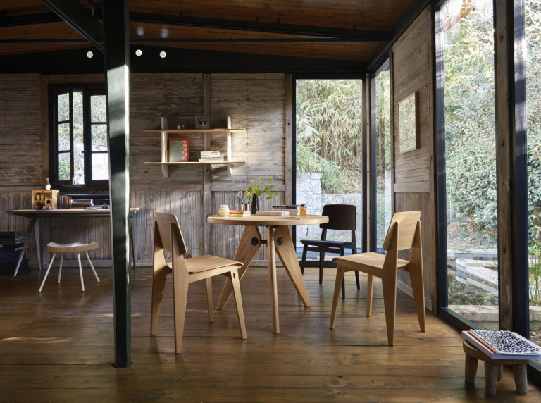 Vitra Tabouret 307 kruk massief eiken naturel