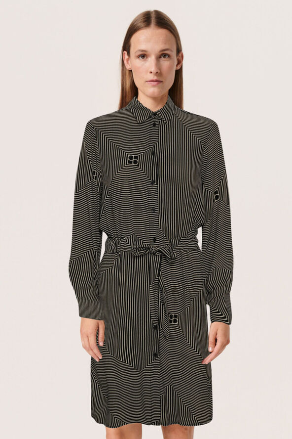 Soaked in Luxury SLMolly Shirt Dress LS Monogram line print