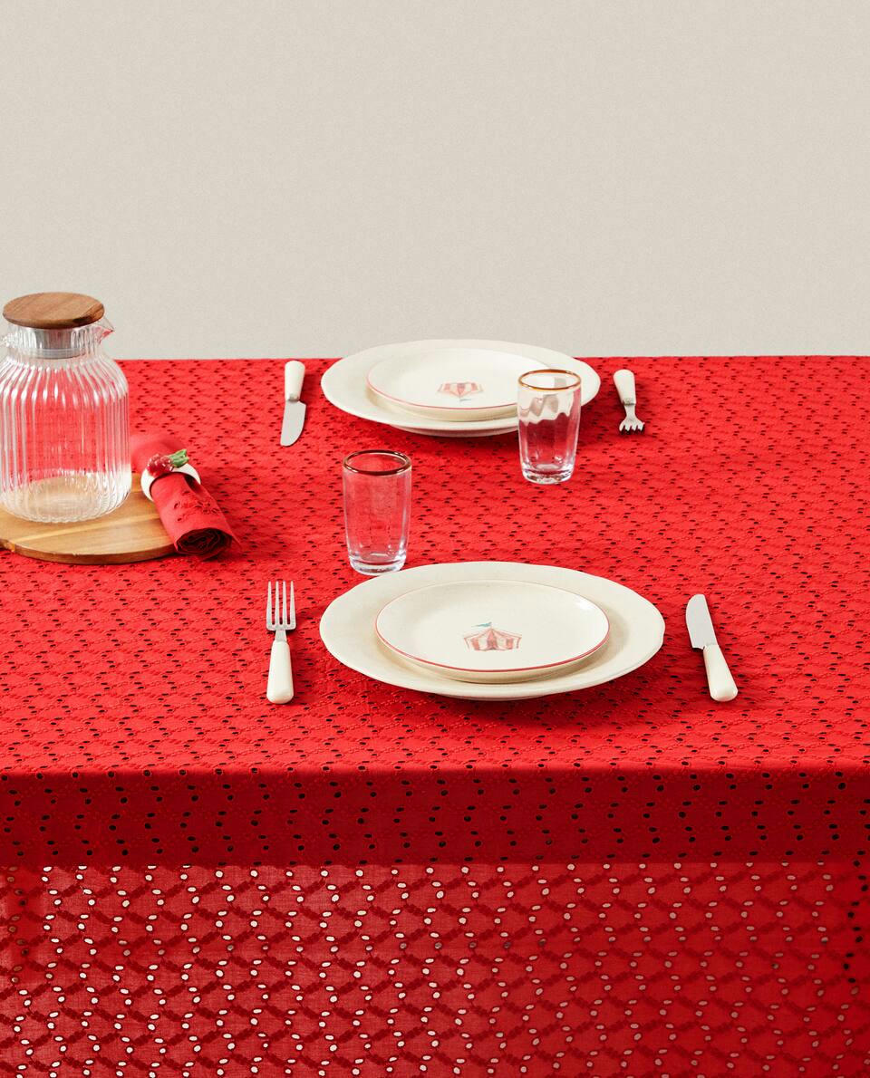 TOALHA DE MESA DE NATAL EM ALGODÃO BORDADO