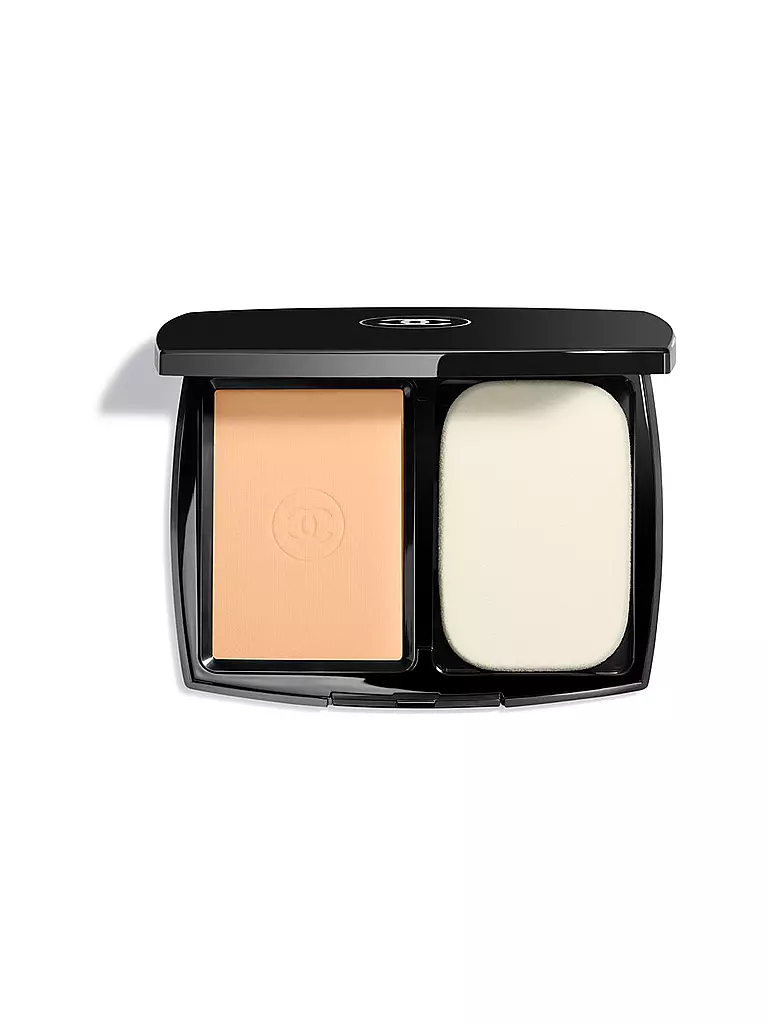 CHANEL  KOMPAKT-MAKE-UP FÜR HÖCHSTE PERFEKTION. EXTREM LANGANHALTEND. HOHER TRAGEKOMFORT. 13G beige