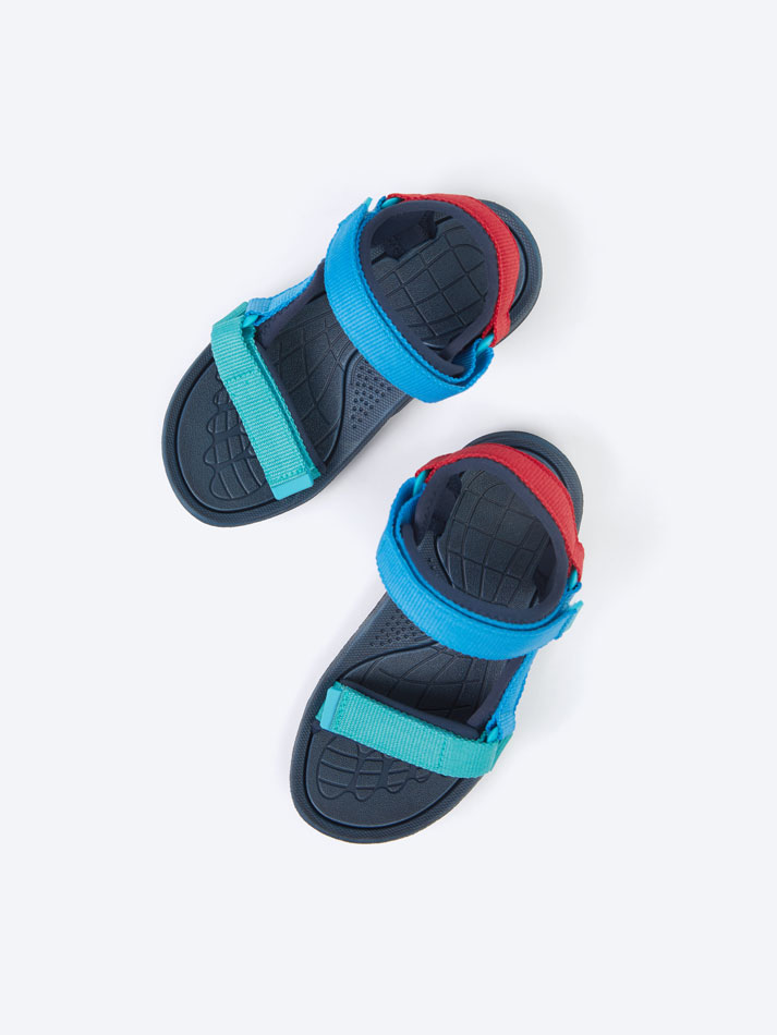 Conjunto de 2 sandálias esportivas - Sortidas