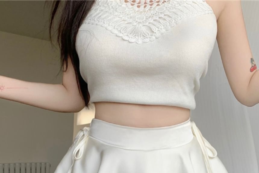 Fabricino - Mini A-lijn rok met hoge taille en kanten rand