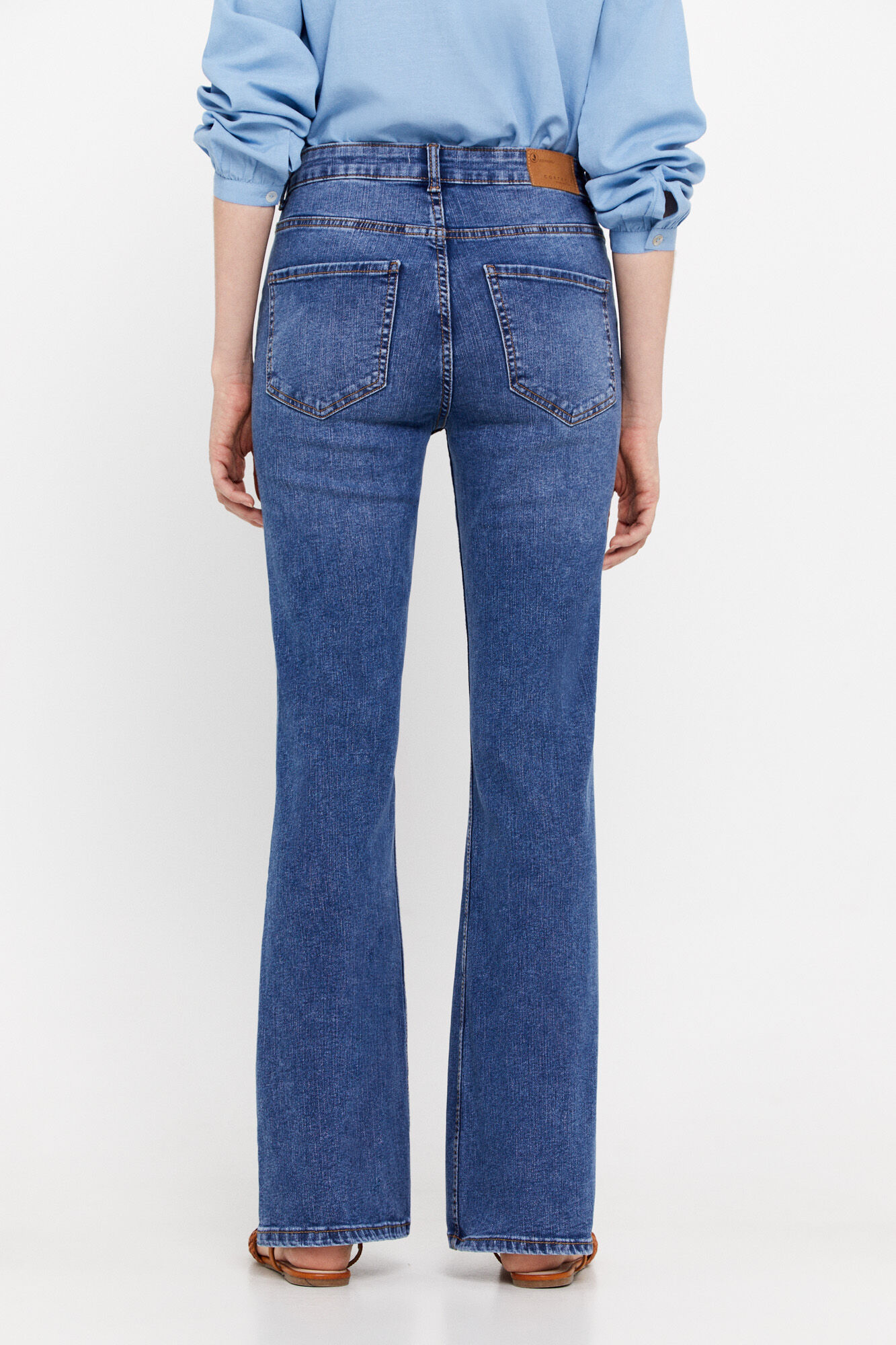 Calça jeans flare ajustada - Azul