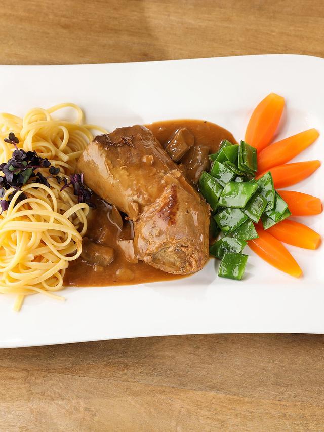 Schweinefilet in Steinpilzrahmsoße, 900 g