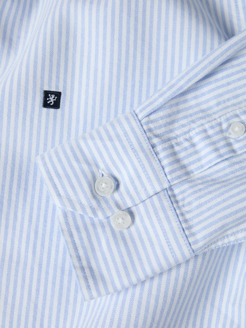 Camisa às riscas regular fit em algodão