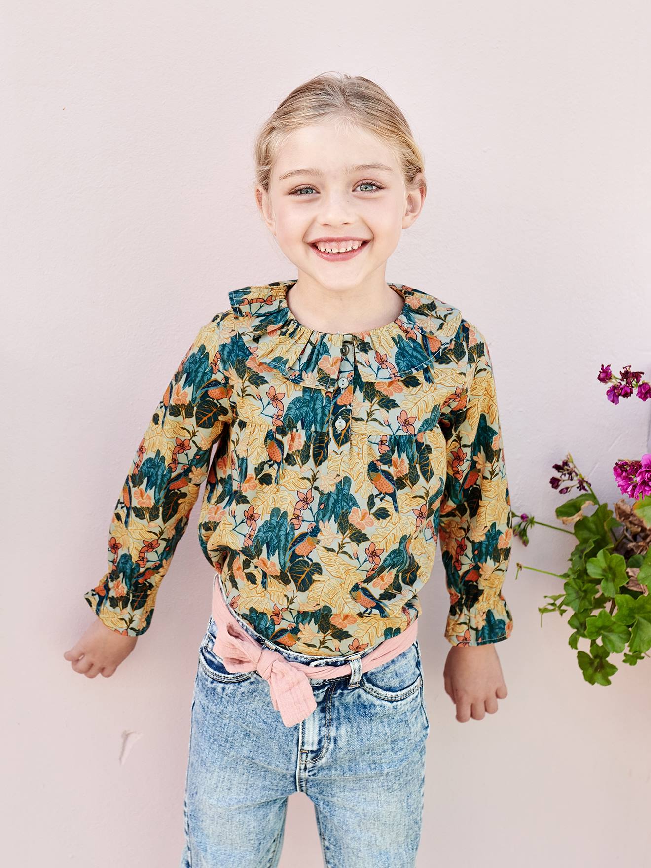 Blusa rosa com estampa floral para meninas