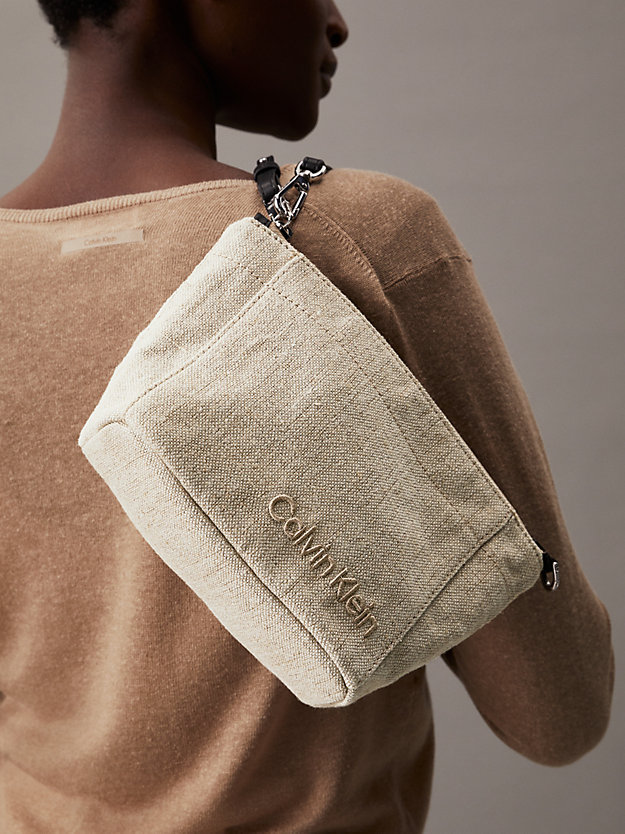 Bolsa de mão conversível em linho