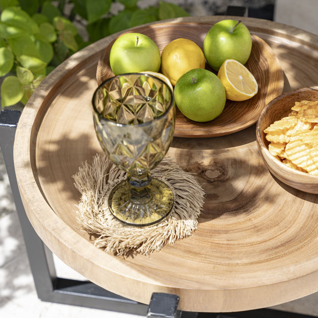 Bazar Bizar Assiette en teck naturelle - D.25.5 cm