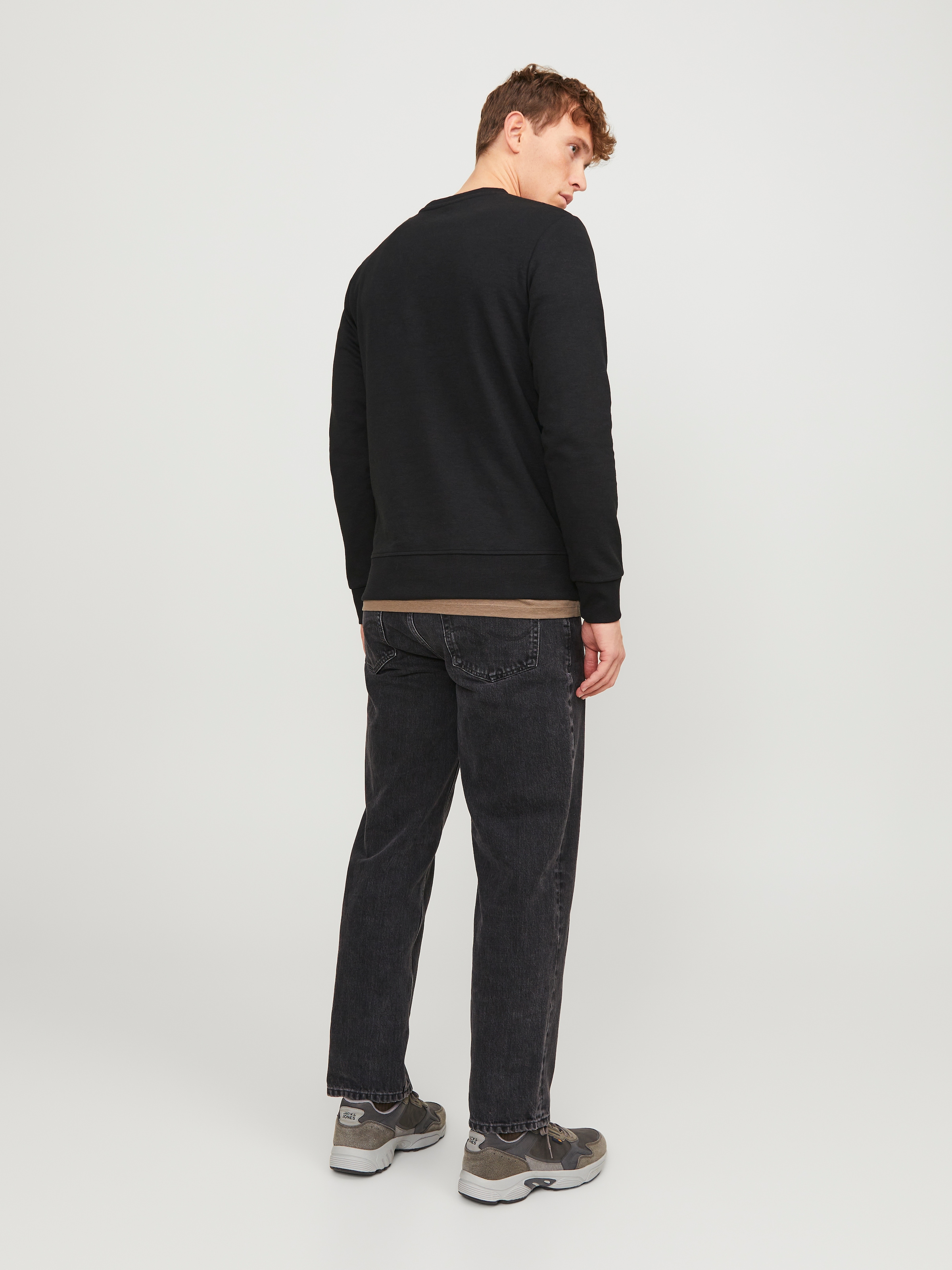 Jack & Jones Sweatshirt »JJEBASIC mit Flaglabel und weicher Baumwollmischung«, unifarben, modisch, regular fit, Baumwolle, Rundhals